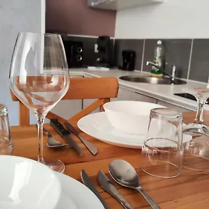 Escapade à Dans Beau T2 Avec Terrasse - Proche Gare Et Centre Appartement